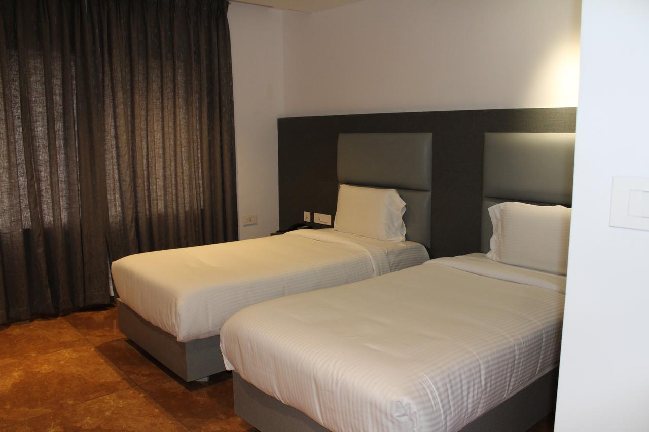 Hotel Hills Tirupattur Tiruppatur Luaran gambar